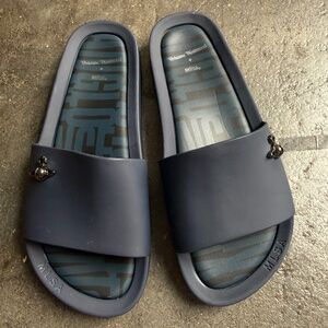 New Vintage Melissa Sandal w/ Metal Screw Orb